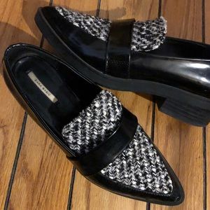 Tweed Patent Pointed Loafers